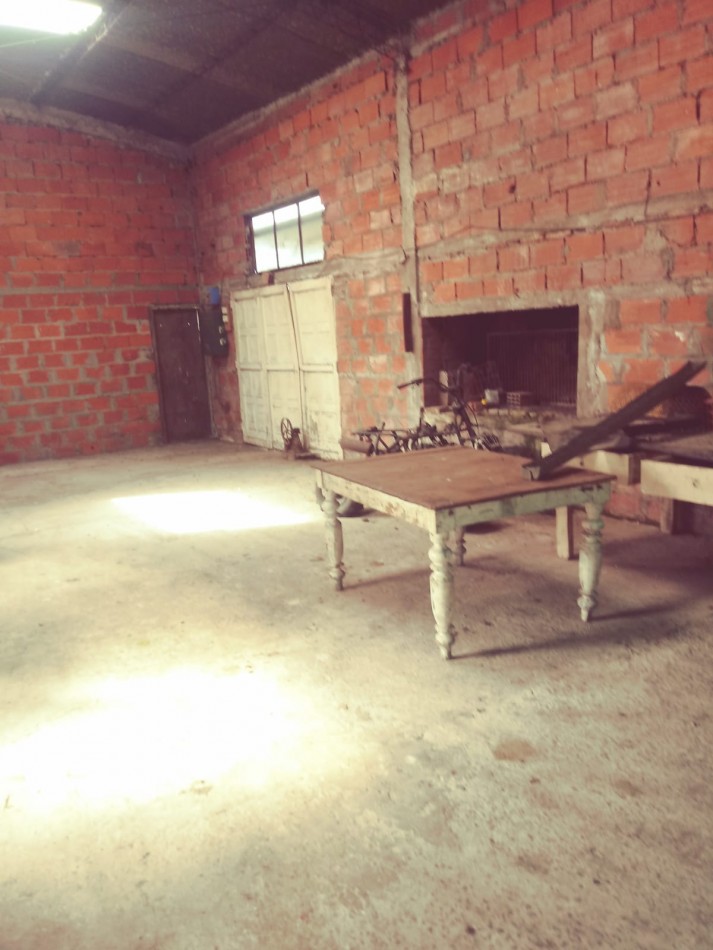 VENTA 23 has Gral Madariaga, con ribera a la laguna el Carbon, distancia 5km de autovia 56 ,  