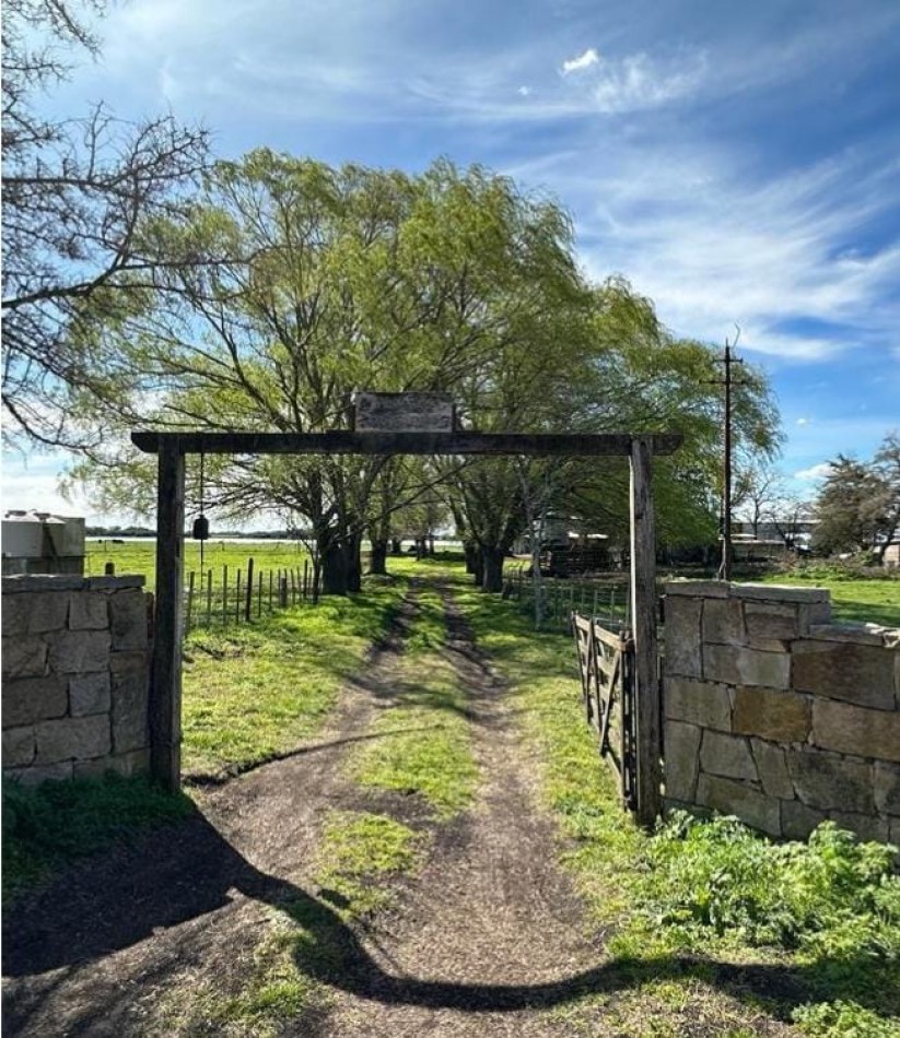 VENTA 23 has Gral Madariaga, con ribera a la laguna el Carbon, distancia 5km de autovia 56 ,  