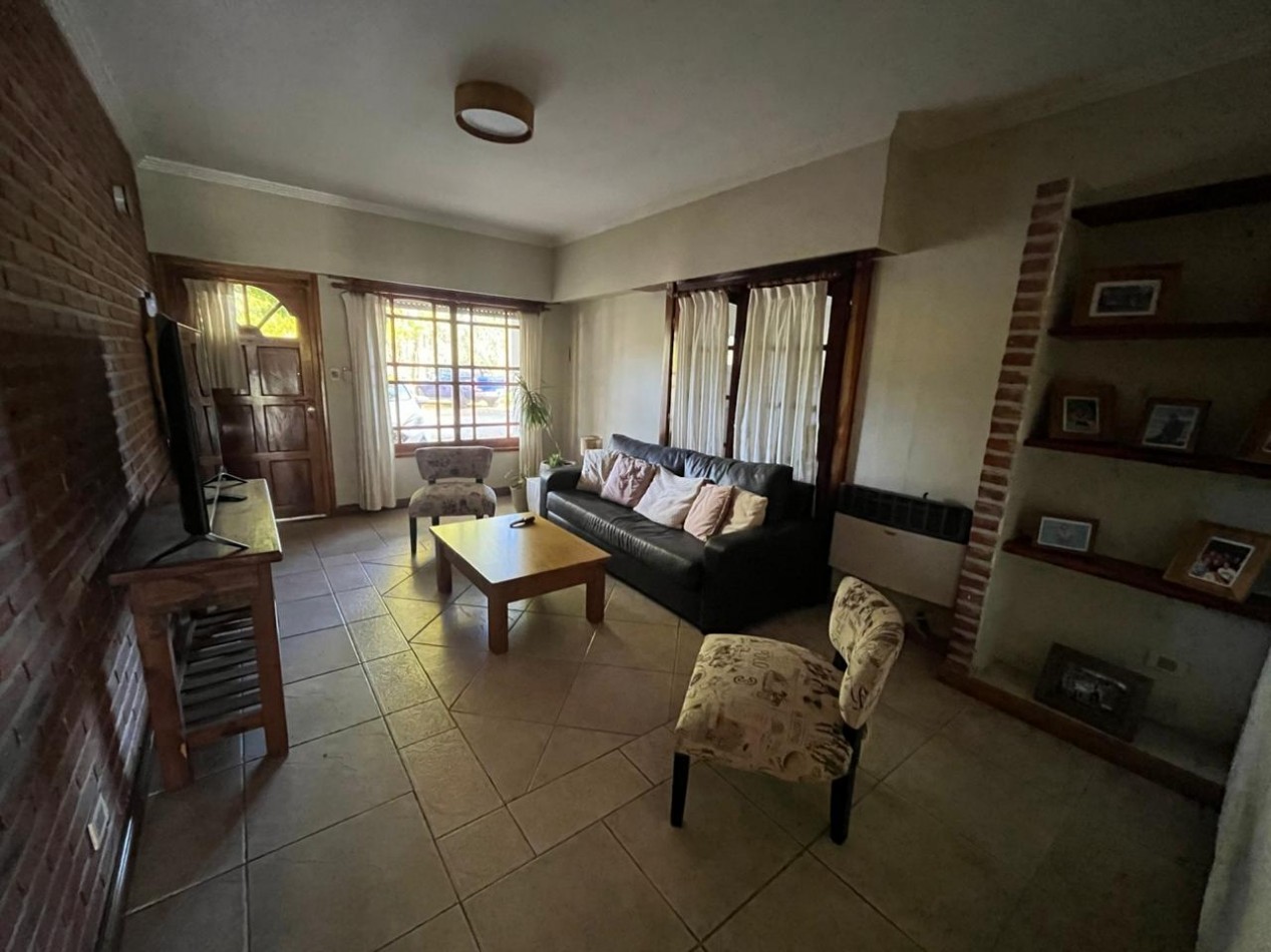 Chalet excelente, en zona centrica de Gral Madariaga, 
