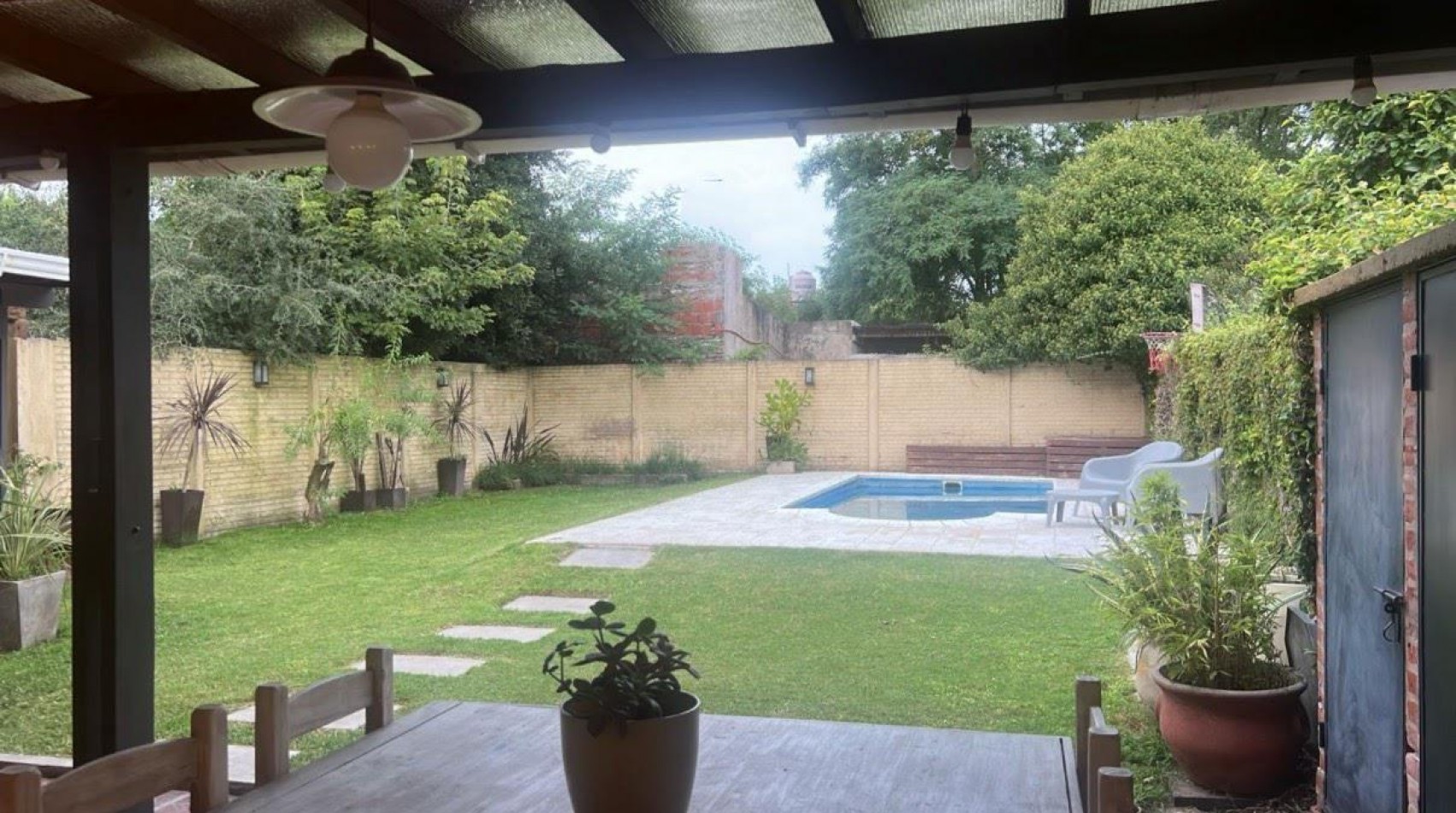 Chalet excelente, en zona centrica de Gral Madariaga, 