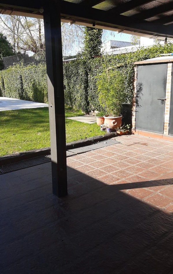 Chalet excelente, en zona centrica de Gral Madariaga, 