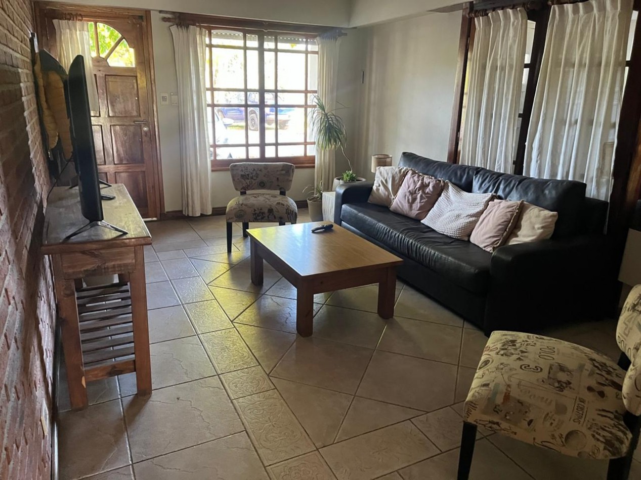 Chalet excelente, en zona centrica de Gral Madariaga, 