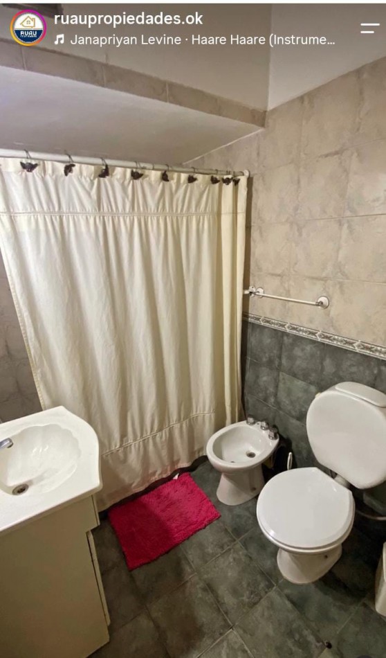 CASA FAMILIAR, CON LOTE, EXCELENTE UBICACION Y ESTADO