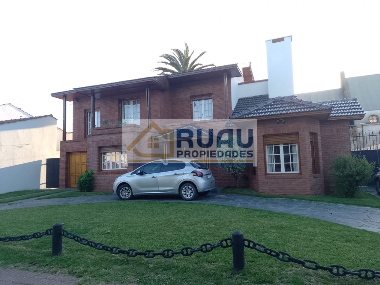 VENTA, chalet centrico, 